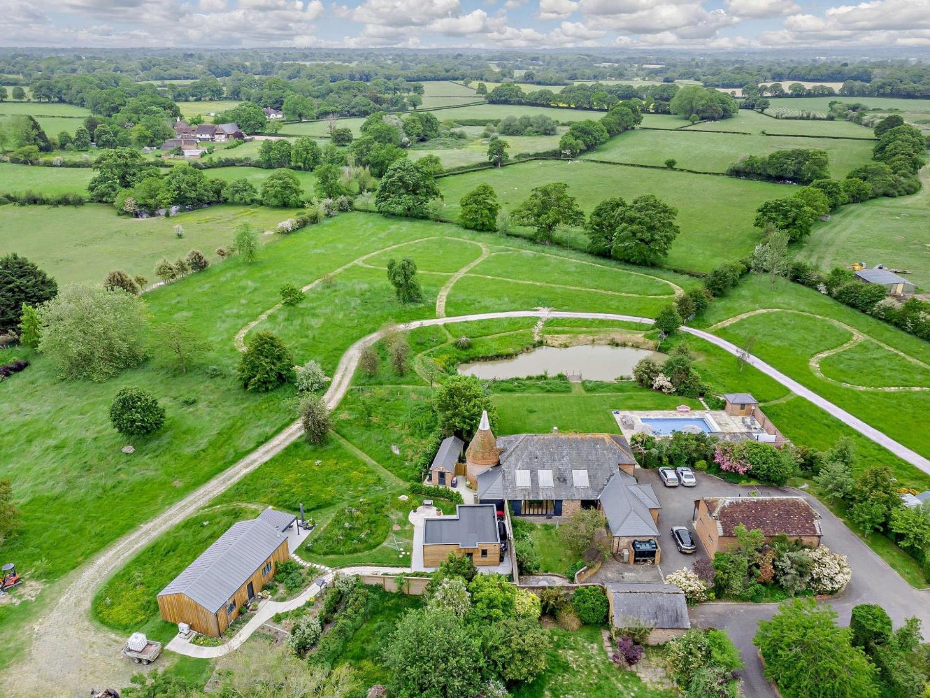 5 Bed In Smarden 76428 Villa Exterior photo