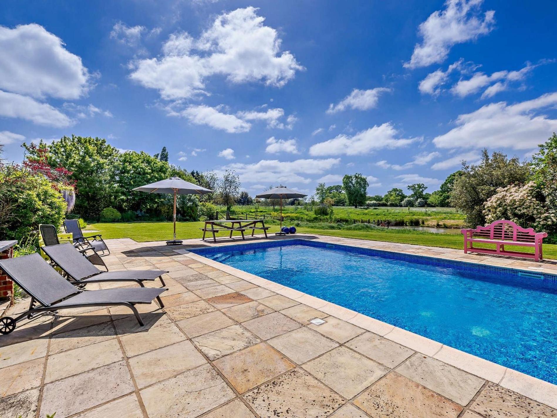 5 Bed In Smarden 76428 Villa Exterior photo