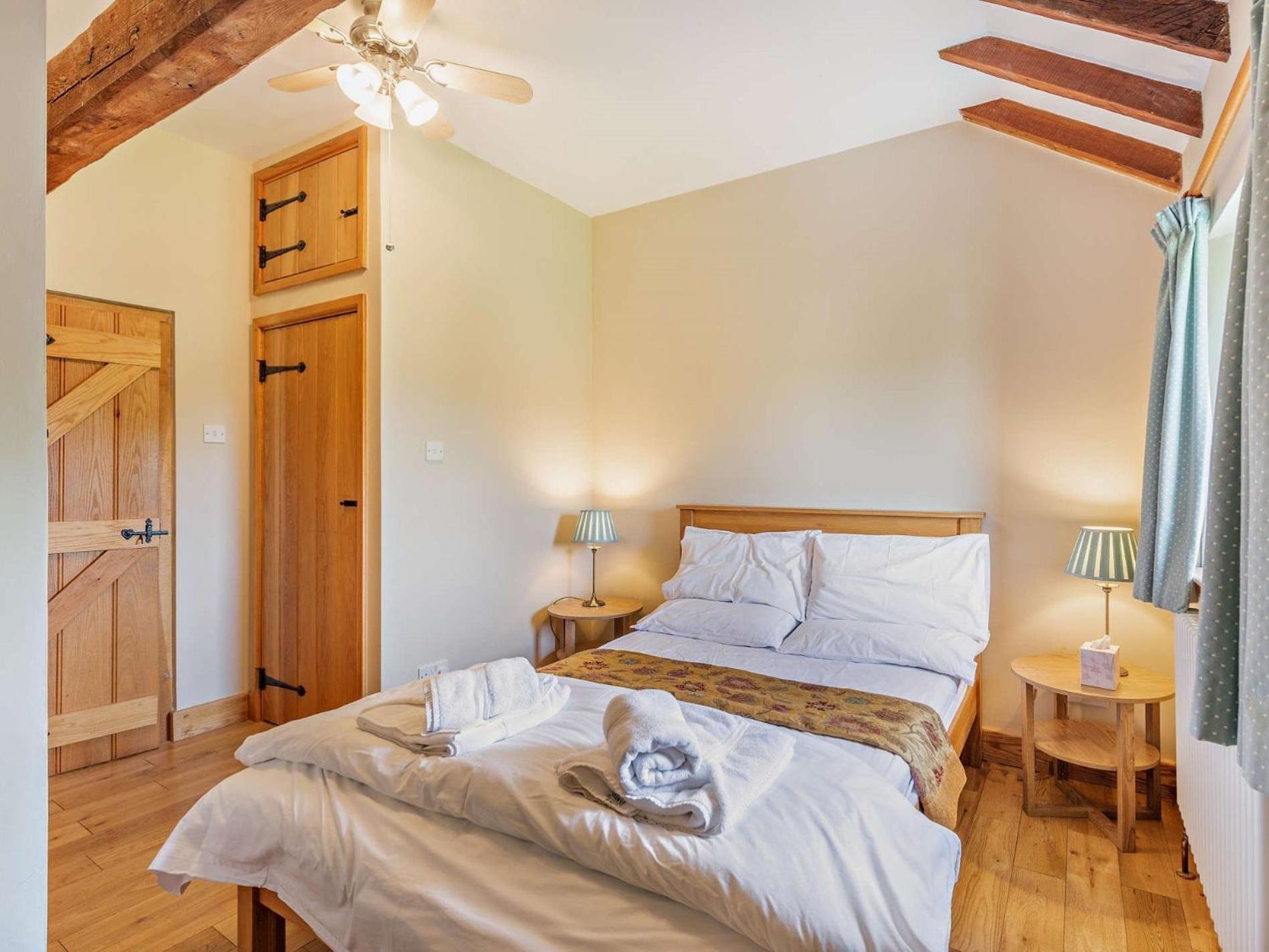 5 Bed In Smarden 76428 Villa Exterior photo