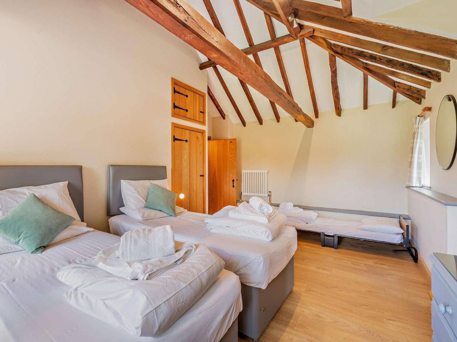 5 Bed In Smarden 76428 Villa Exterior photo